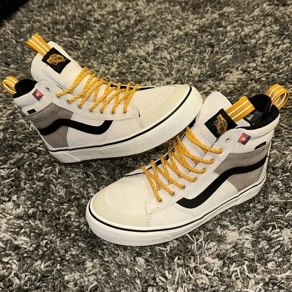Vans | Shoes | New Vans Sk8hi Mte 2 In Utility Pop White  display picture 2